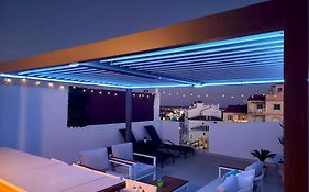 Green Lagoon Penthouse