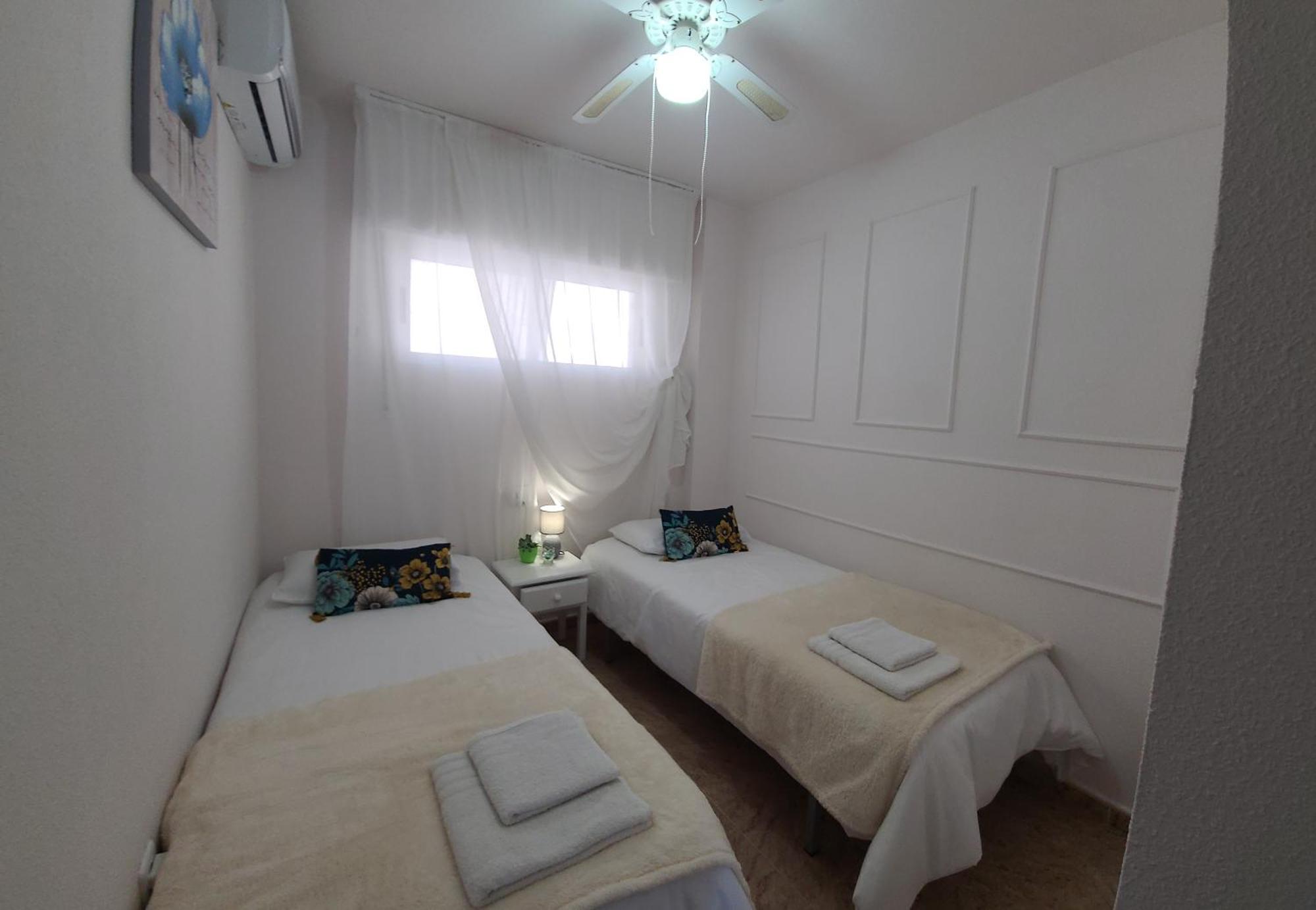 Green Lagoon Penthouse Torrevieja Exterior foto